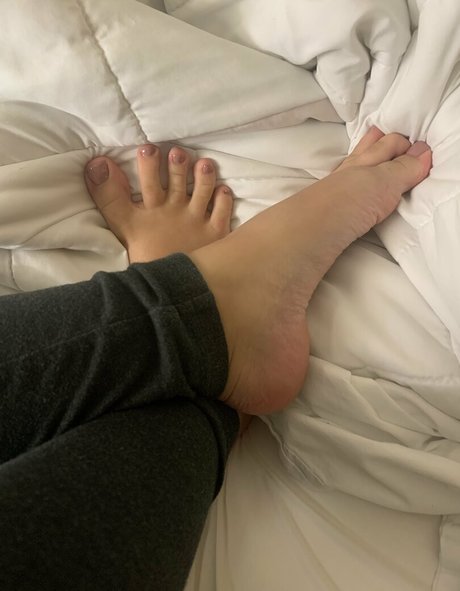 kenziessmallfeet OnlyFans Nacktbilder geleakt