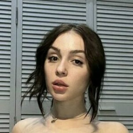 lusty violettt a OnlyFans Fotos