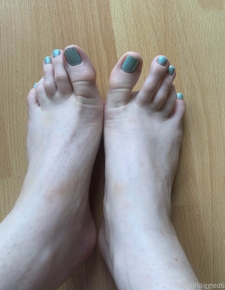 theselilpiggie6 XXX Leak OnlyFans