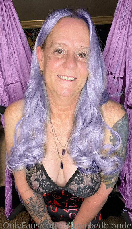 artsyinkedblonde Nacktporno OnlyFans