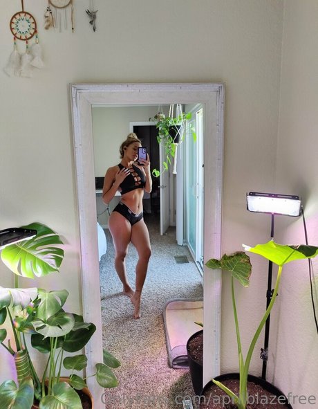 aprilblazefree Leak von OnlyFans-Inhalten