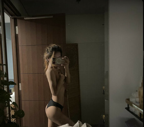 Kelly Kellyinpain Strip OnlyFans