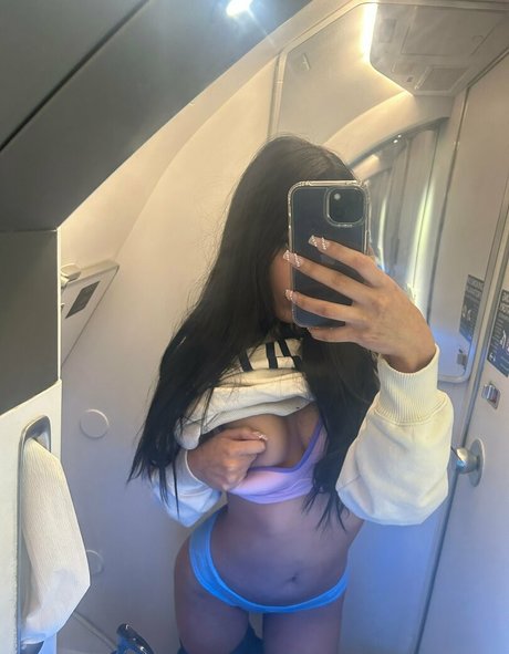 Valerie Azeneth Strip OnlyFans