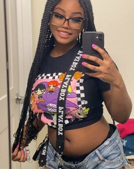 santathesweetest OnlyFans Leaks Gratis