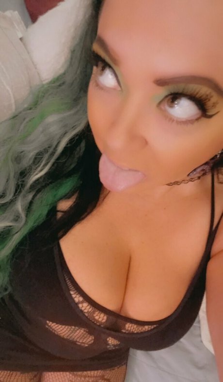 starrienights Nacktpornos von OnlyFans geleakt