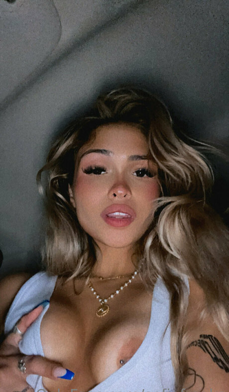 sollybaby OnlyFans Striptease