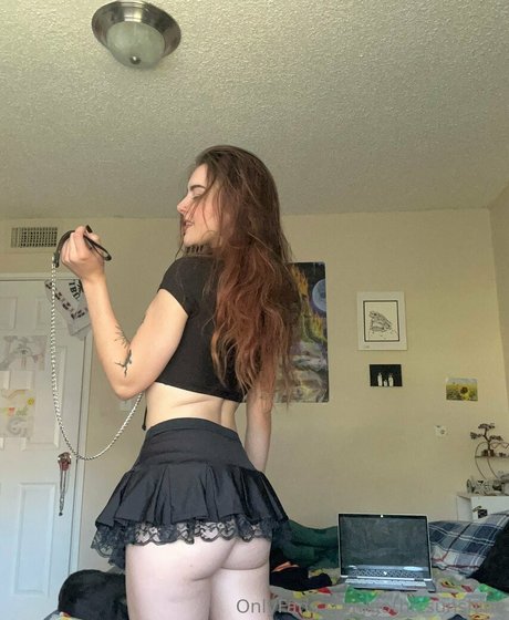 Itssummerxo OnlyFans Model Bilder