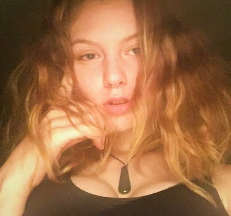 Jade Stone OnlyFans geleakter Pornografie