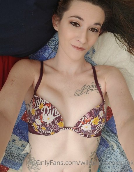 wildunicorninpink Leaked OnlyFans Sex