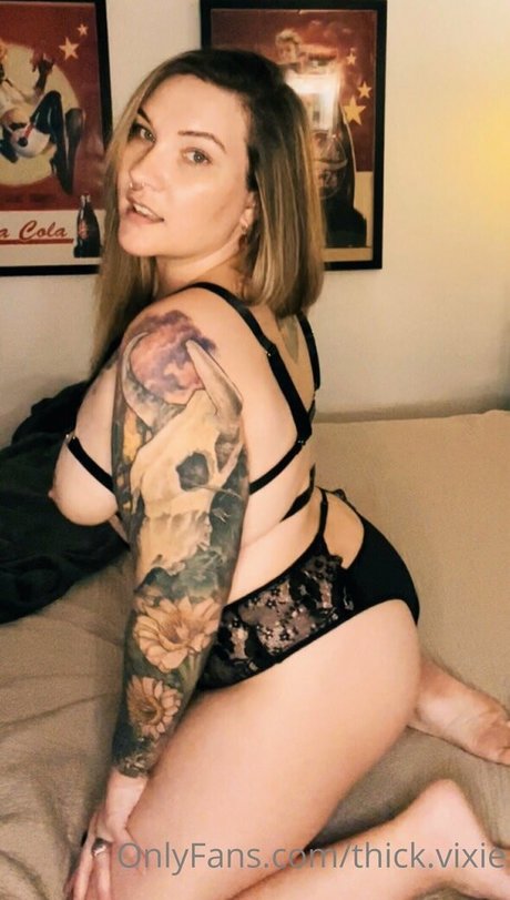 thick vixie OnlyFans-Leak