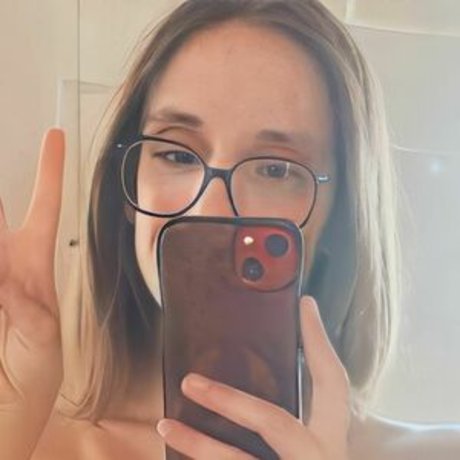 Ashley Victoria Robinson_ Sex auf OnlyFans