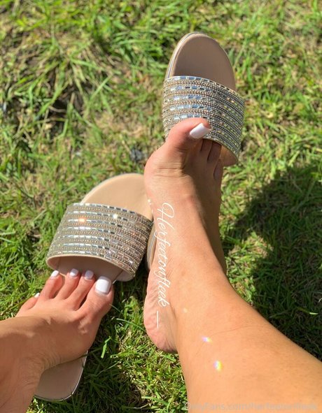 herfeetonfleek_ OnlyFans Nackt Leaks