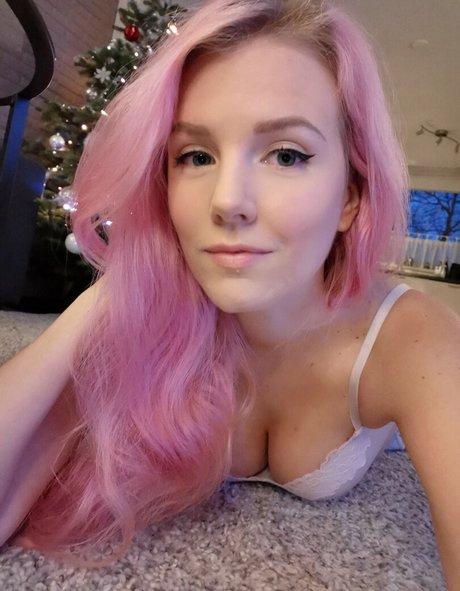 Imsessis Nacktbilder von OnlyFans geleakt