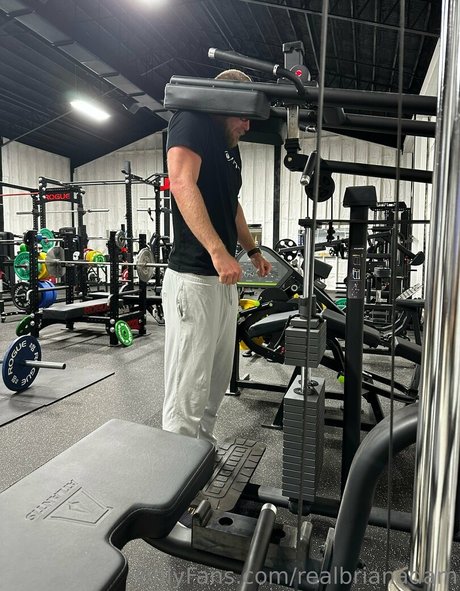 realbrianadam OnlyFans geleakt