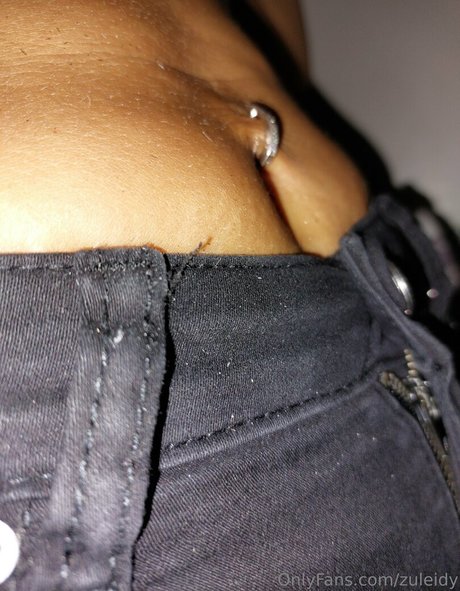 zuleidy OnlyFans nackte Brüste