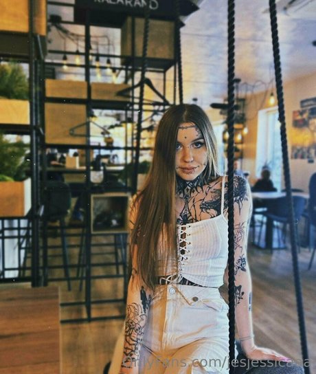 amanda mu Unzensiert OnlyFans