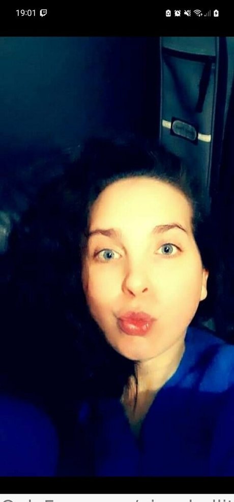 only queen84 NurlyFans-Pornos