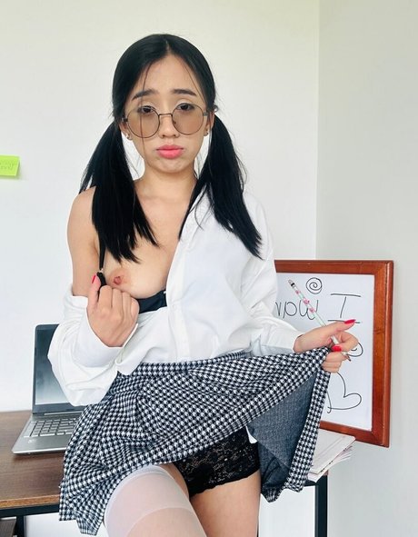 lovely zoe Leaked OnlyFans Sextape