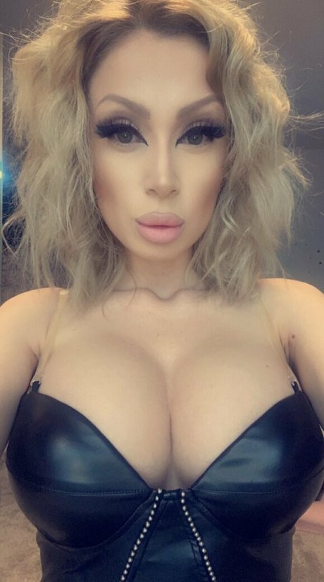 evavixenfree Sex auf OnlyFans