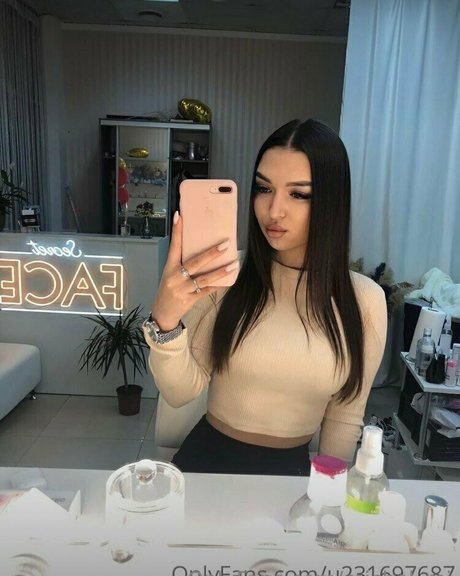 dolly reed OnlyFans Archiv