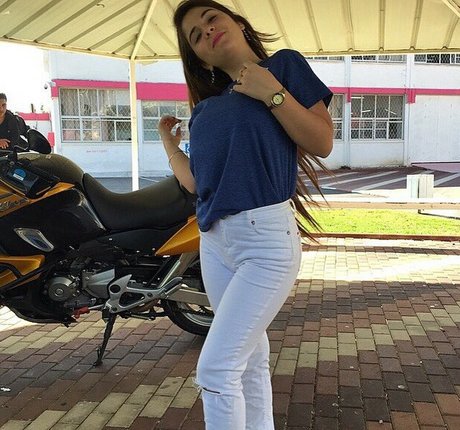 Nofar Froim OnlyFans-Archiv