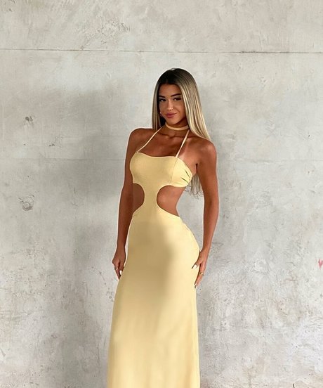 Pietra Cupello OnlyFans Bilder