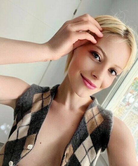 elisenextdoor OnlyFans kostenlos