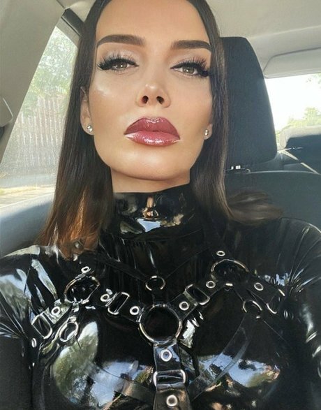 Mistress Ultraviolence Nacktbilder OnlyFans Leak