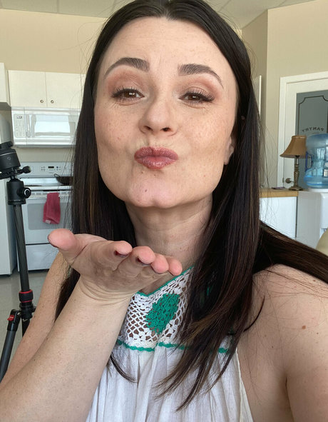 sadiethehunter OnlyFans Leaj