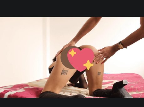 victoriamejia25 OnlyFans Bilder