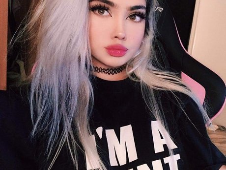 jasikyu OnlyFans Striptease