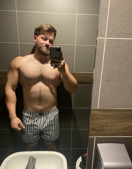 maxsmall OnlyFans Modelfoto