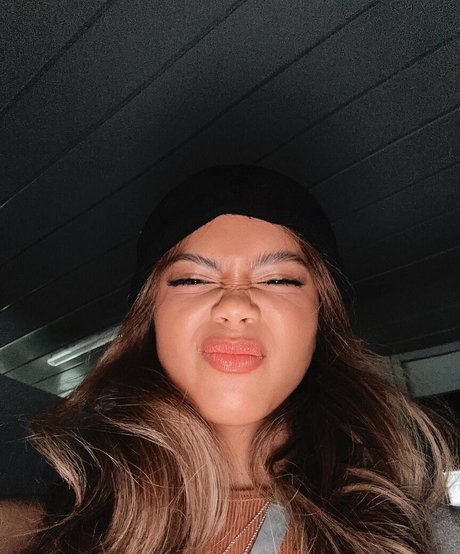 Bianca Bustamante Nackt