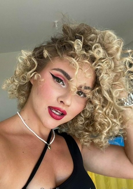 crazy splits Nacktbilder von OnlyFans geleakt