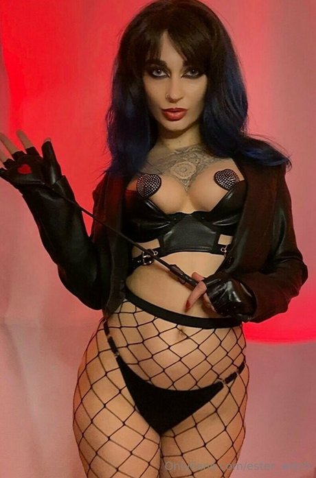 ester witch OnlyFans Nacktbilder