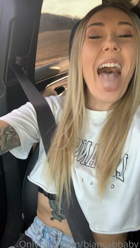 biancabbaby Oben ohne OnlyFans