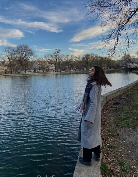 amelia holmes Nackt geleakt OnlyFans