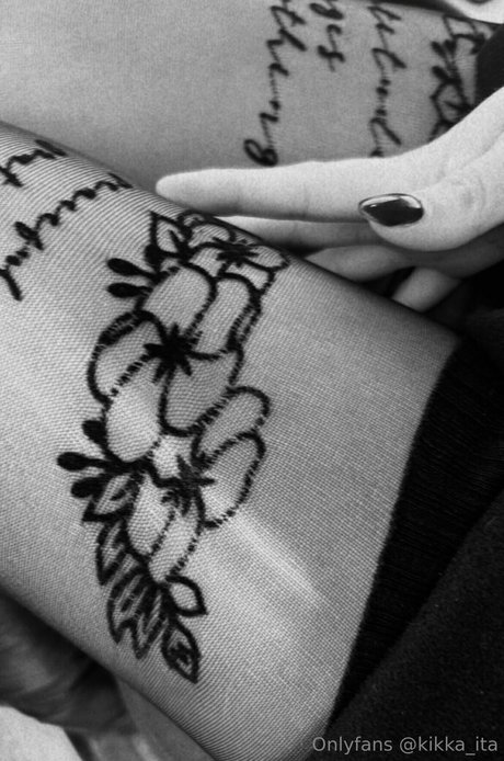 kikka ita OnlyFans Striptease