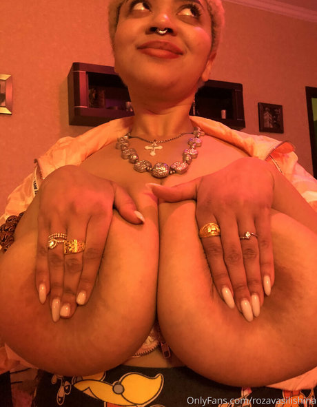 rozavasilishina OnlyFans Nacktfotos