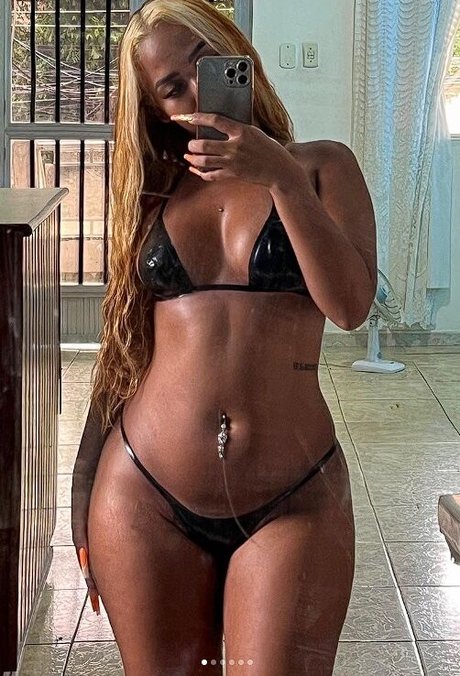 Anna Nolatto OnlyFans Archiv