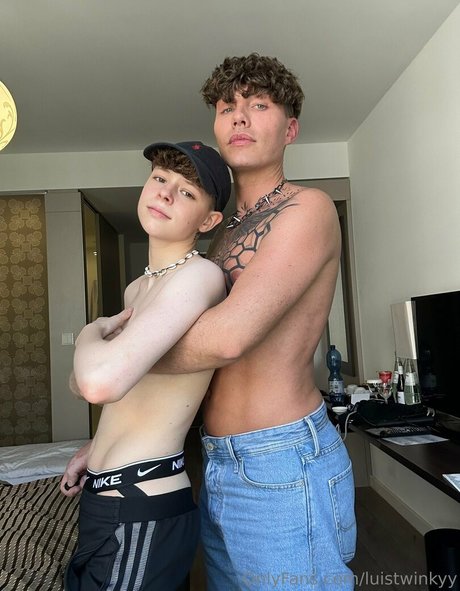 luistwinkyy Nacktbilder von OnlyFans