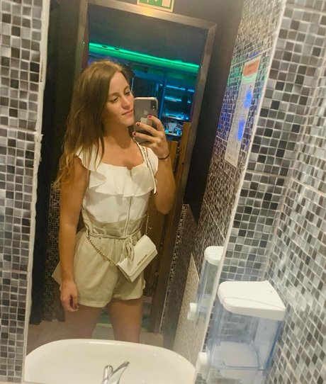 courtsxldn OnlyFans Inhalte