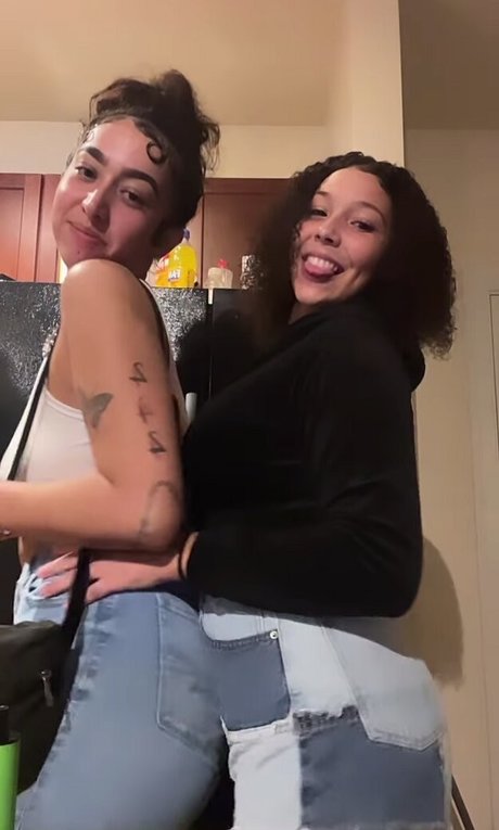 livyyboo18 OnlyFans-Pornos