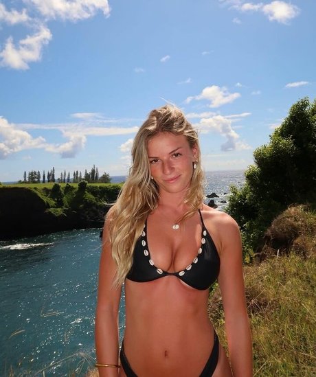 rubykesslerr OnlyFans Striptease