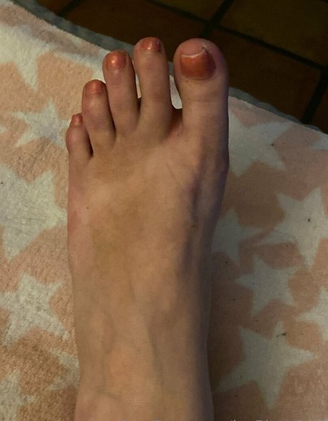 jes5icasfeet OnlyFans Leak