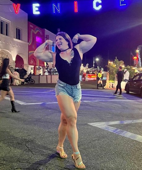 Eva The Supergirl Nacktbilder-Leaks von OnlyFans