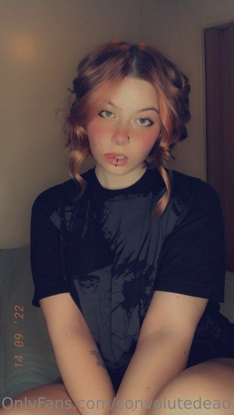 convolutedead OnlyFans Model Fotos
