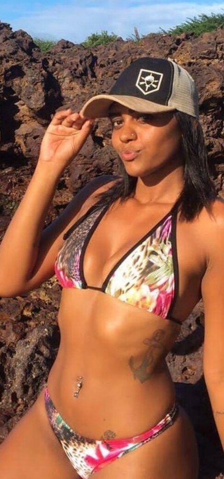 Fabiana Gomes Nacktbilder geleakt