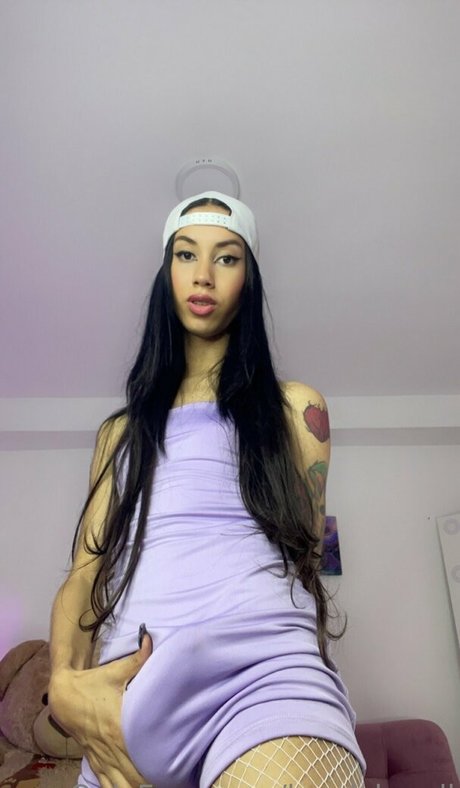 lovelykaroll OnlyFans Striptease
