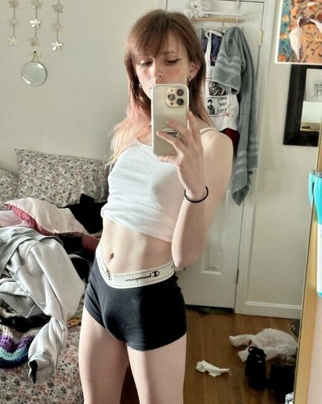 Daychain Nacktbilder von OnlyFans geleakt